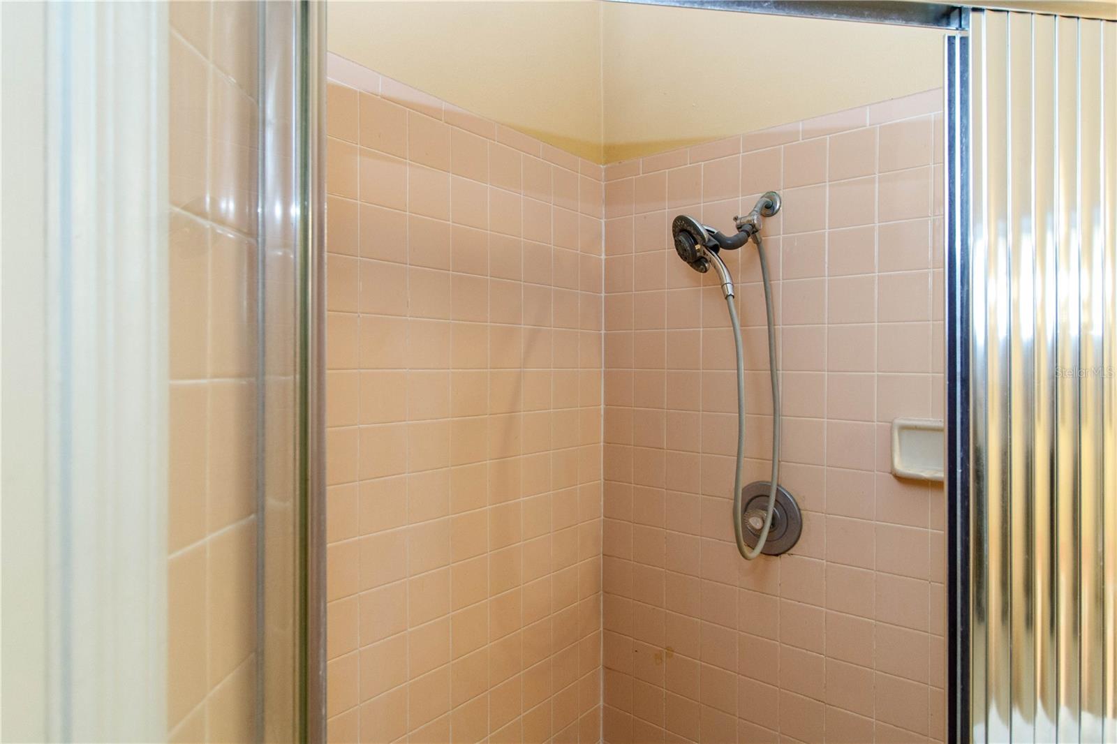 RAINBOW OAKS - Residential