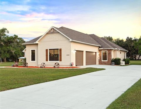 Photo of 5319 W Trapnell Road, Dover, FL 33527 (MLS # TB8386518)