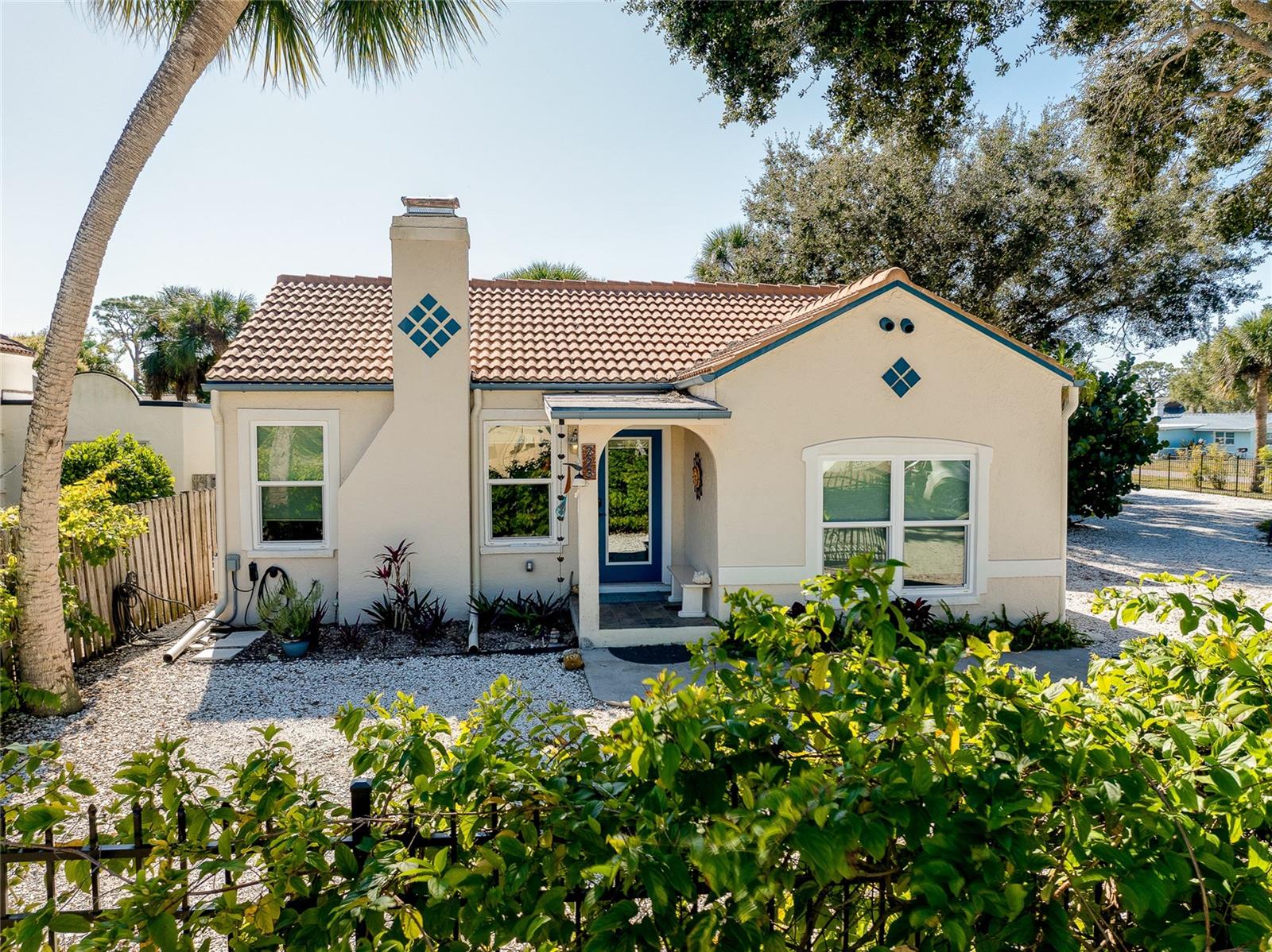 BAY POINT CORR OF - Residential