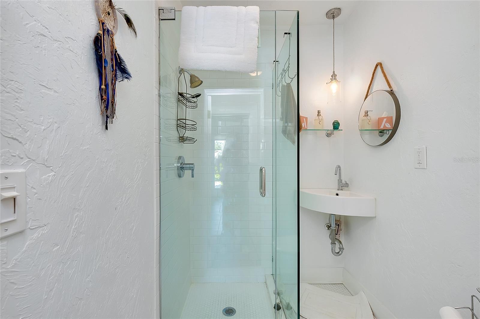 BAY POINT CORR OF - Residential