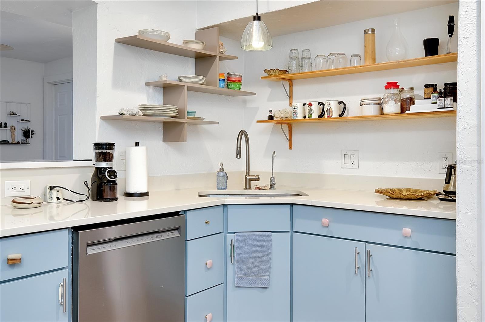 BAY POINT CORR OF - Residential