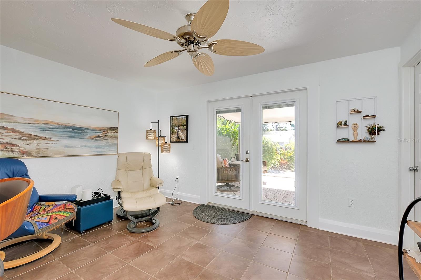 BAY POINT CORR OF - Residential