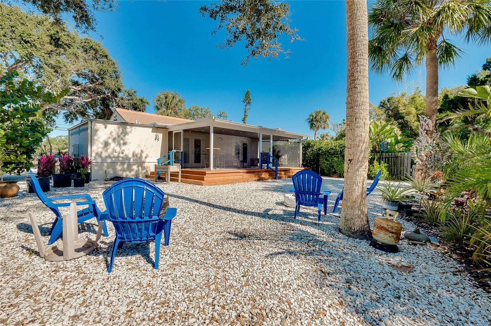 BAY POINT CORR OF - Residential