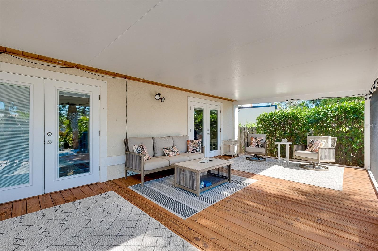 BAY POINT CORR OF - Residential