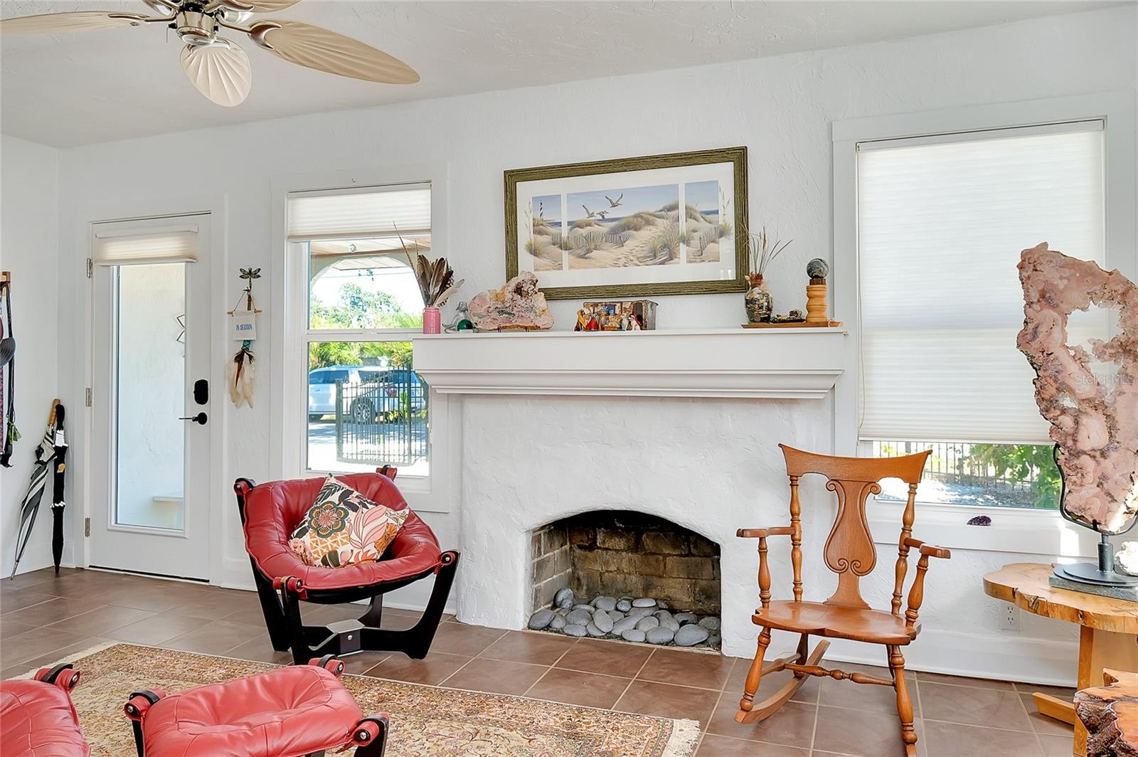 BAY POINT CORR OF - Residential