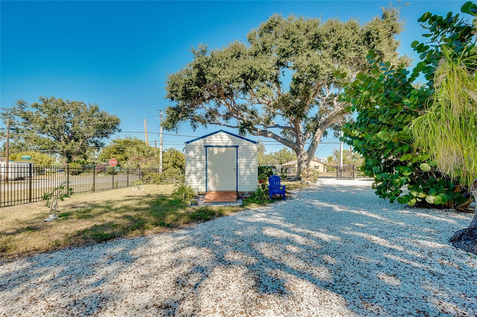 BAY POINT CORR OF - Residential