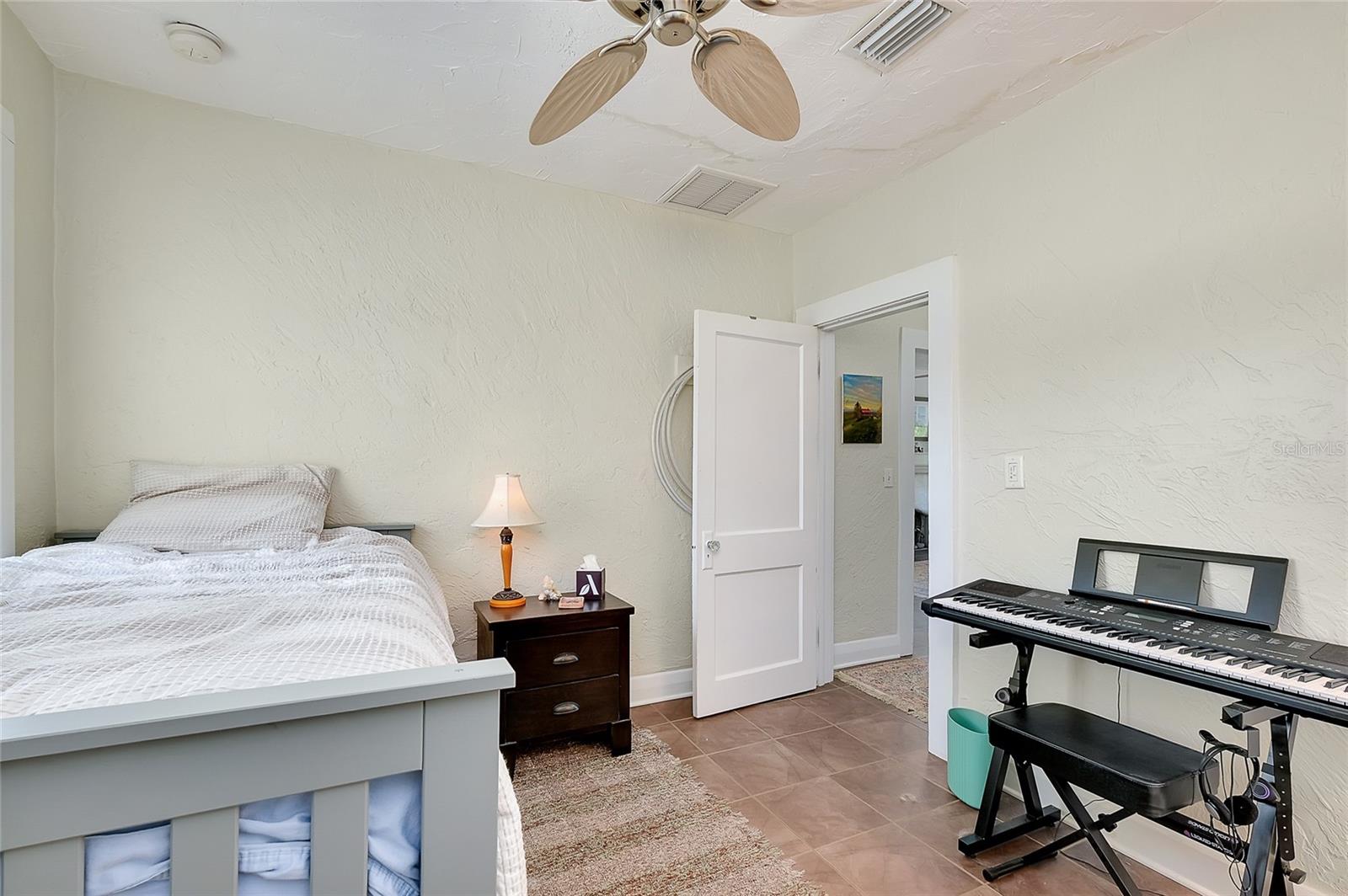 BAY POINT CORR OF - Residential