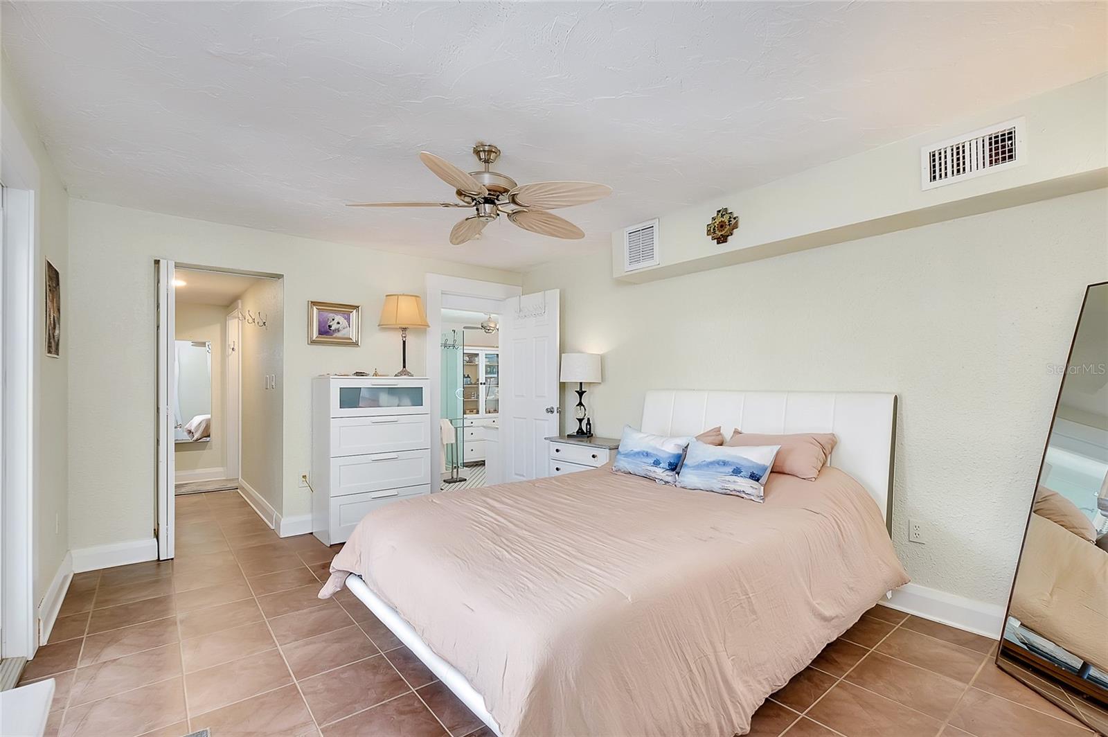 BAY POINT CORR OF - Residential