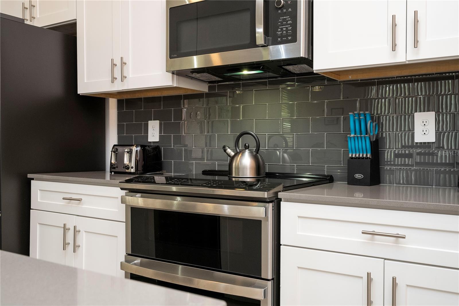 COVE AT STOREY LAKE 5 - Residential