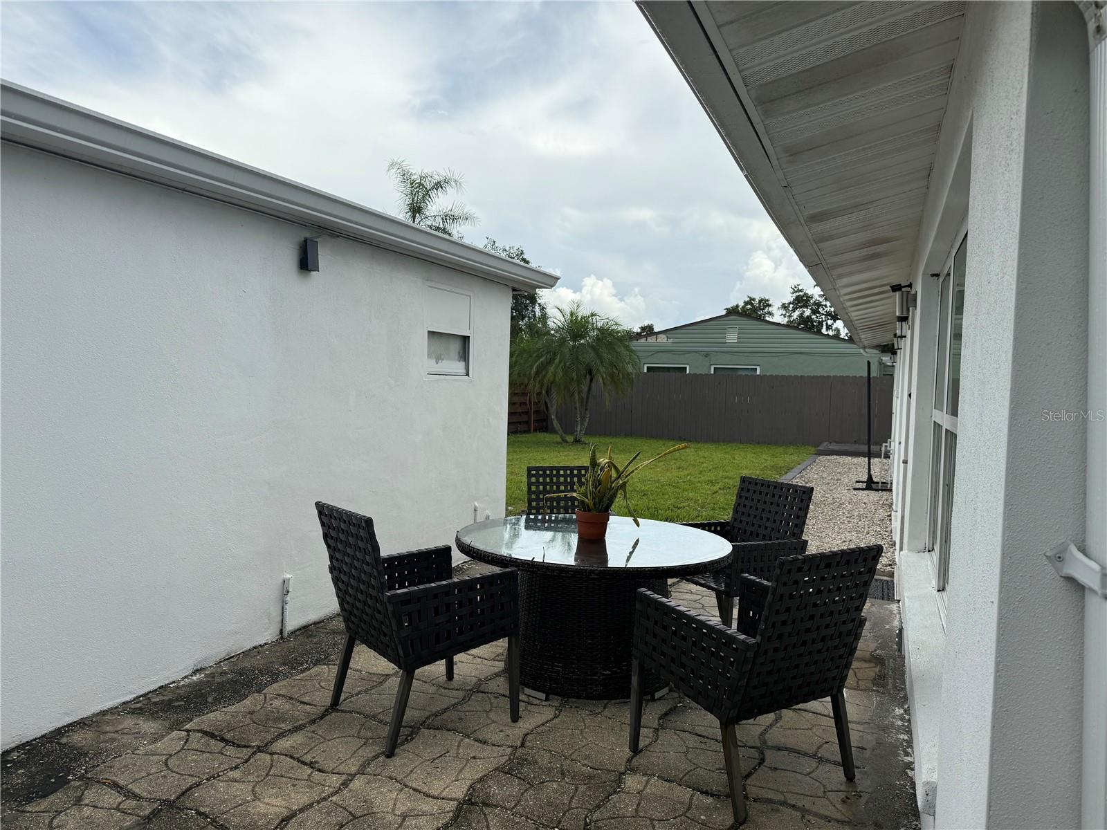LAKE SARASOTA - Residential