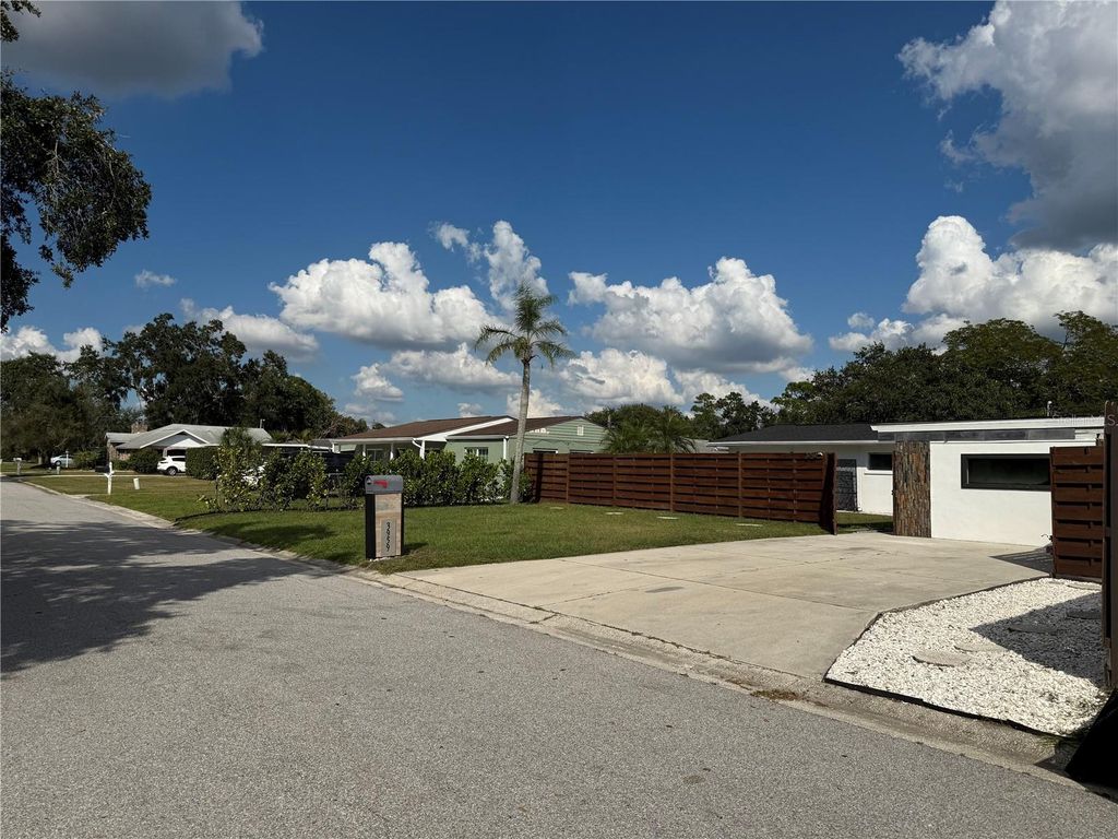 34241 - Sarasota community | Sarasota Real Estate 31 Photo of 3959 Eton Place, Sarasota, FL 34241 (MLS # TB8439339)
