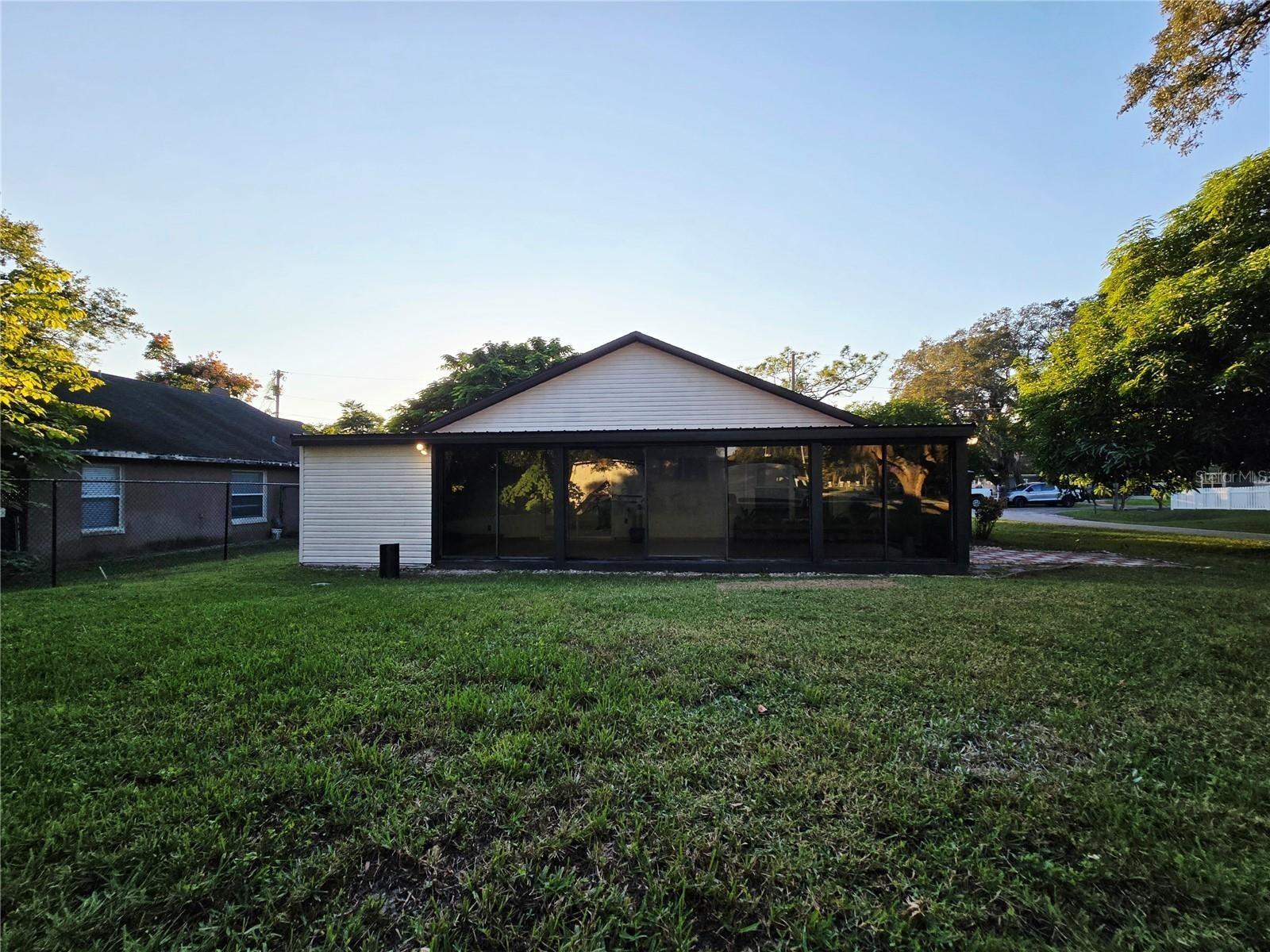 LAVADA COURT - Residential