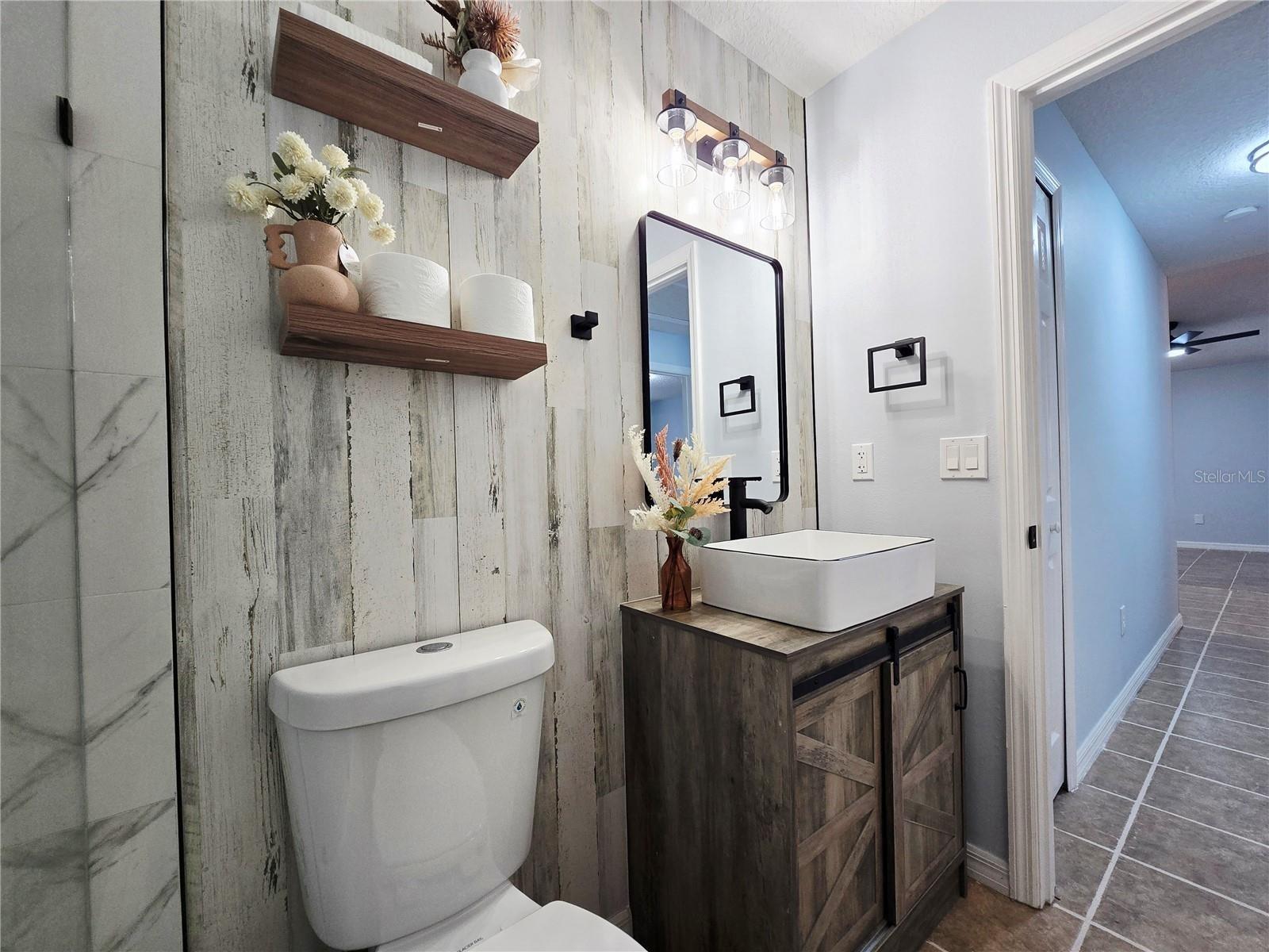 LAVADA COURT - Residential