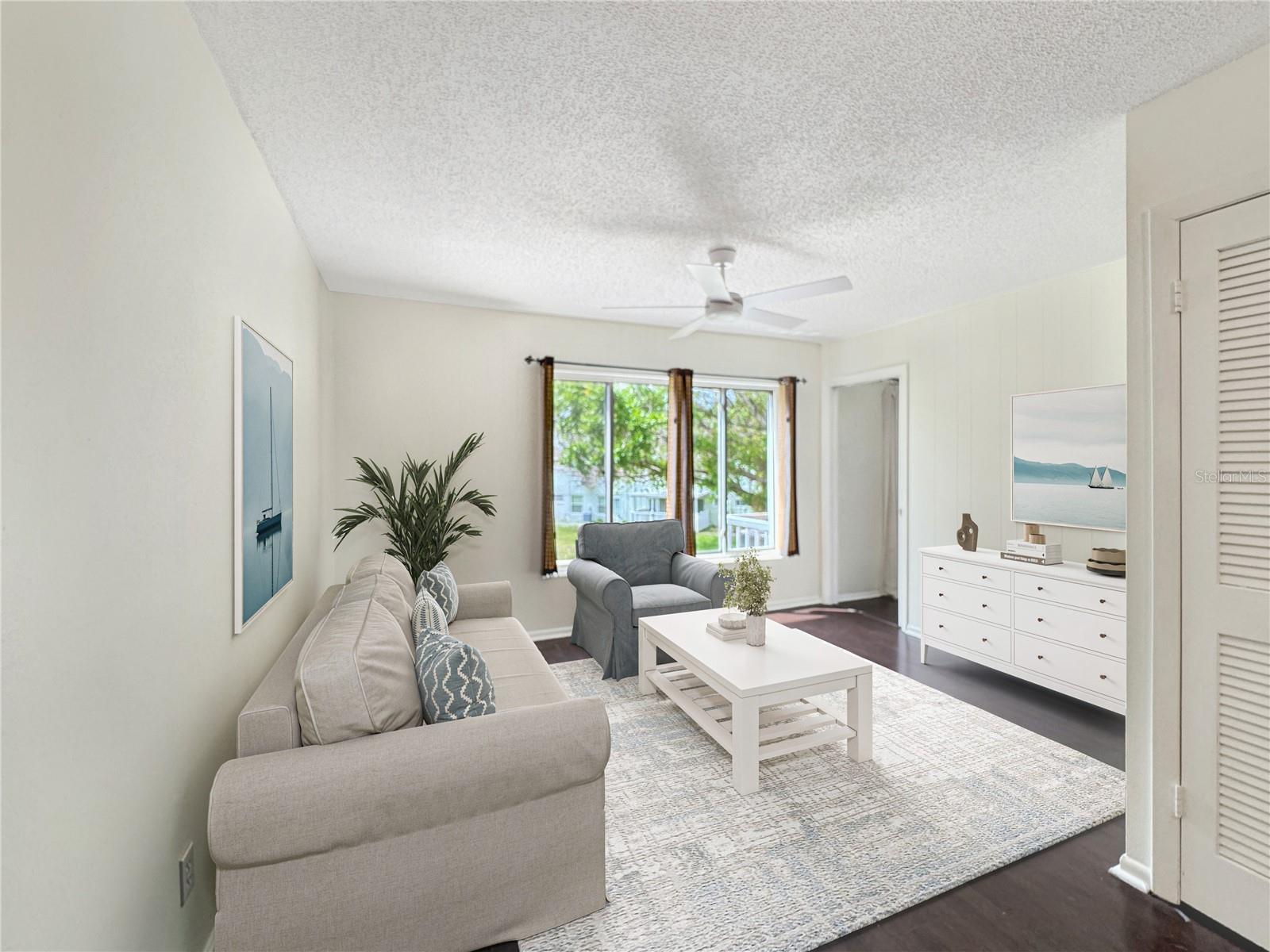 ON TOP OF THE WORLD - Residential