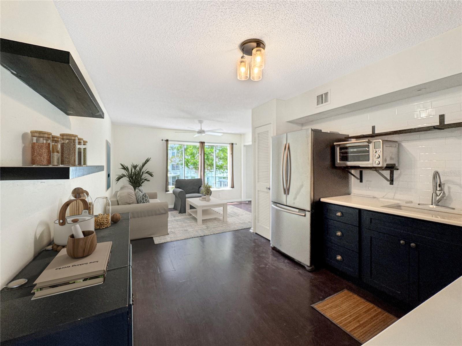 ON TOP OF THE WORLD - Residential