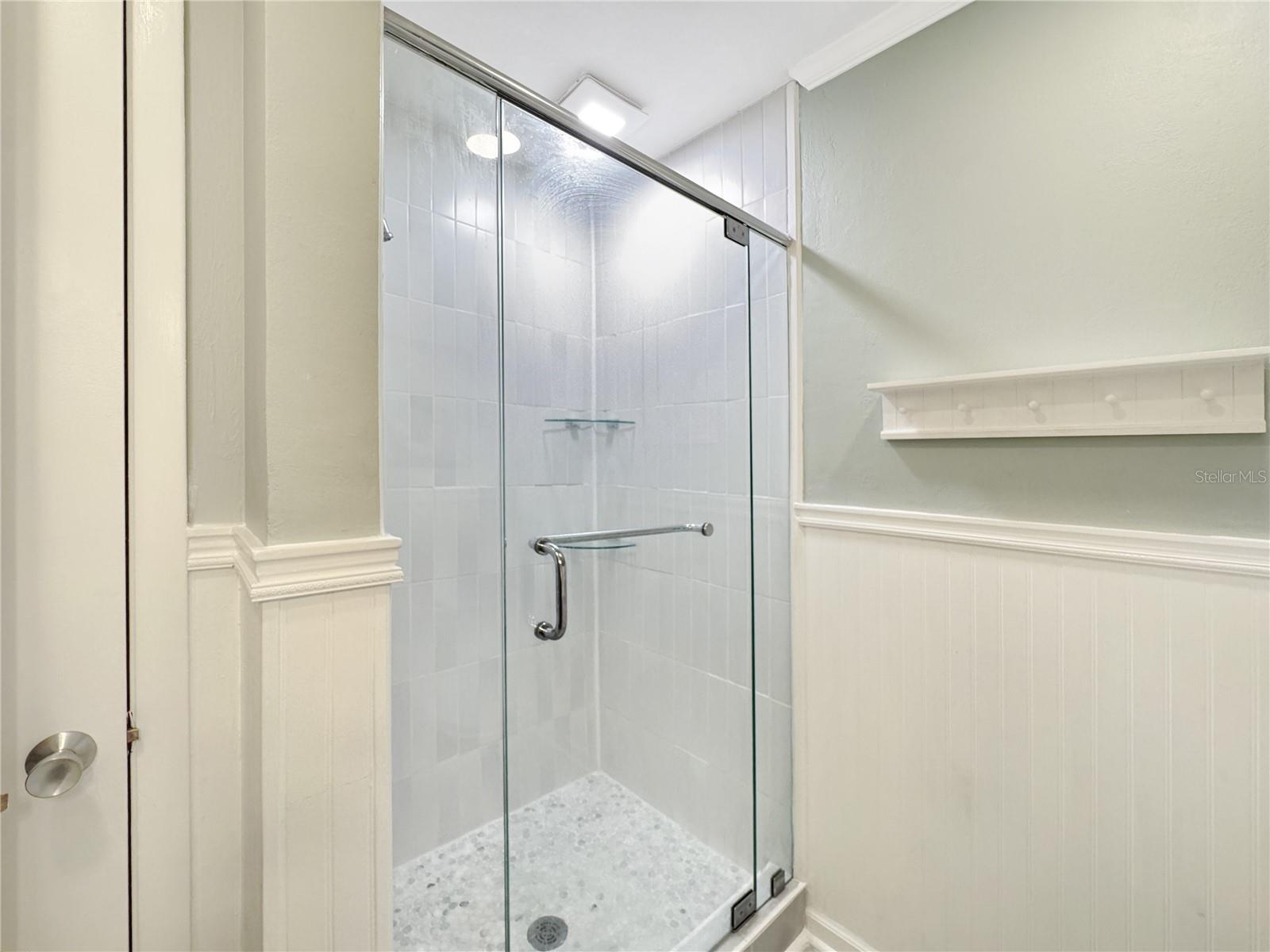 ON TOP OF THE WORLD - Residential