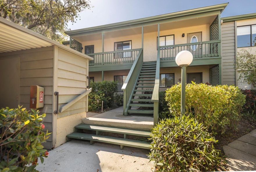 Enjoy volume ceilings and the open floor plan that this three-bedroom/three-bathroom condo unit provides. Pelican Cove is a magical place with lush landscaping that sits on gorgeous acres overlooking the Little Sarasota Bay. This is what Florida living is all about, stroll to the Pelican Point Observation deck, the bird sanctuary or the through the botanical gardens. This community is a boaters dream with more than 85 boat harbor slips and each slip having water and electric. There are six heated pools to choose from, pickle ball, kayak and canoe launch and storage, gym, 4 lighted tennis courts, shuffleboard, basketball, 5 miles of amazing walking trails and 3 clubhouses! Pelican University offers classes and clubs for all including woodworking, photography, pottery, to name a few. The community offers 24-hour guard gated security for your convenience. This convenient location is close to Siesta Key beach, fabulous shopping and restaurants.