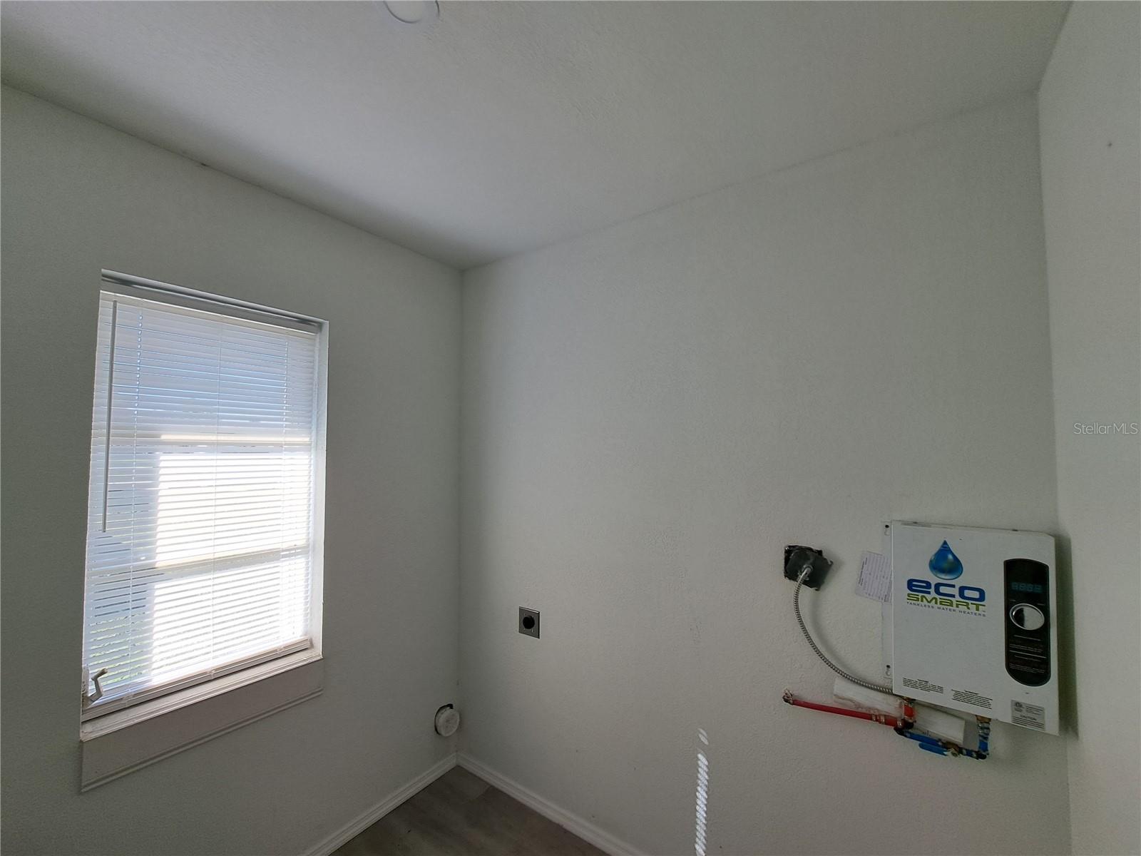 PINE LAKE DEV - Residential