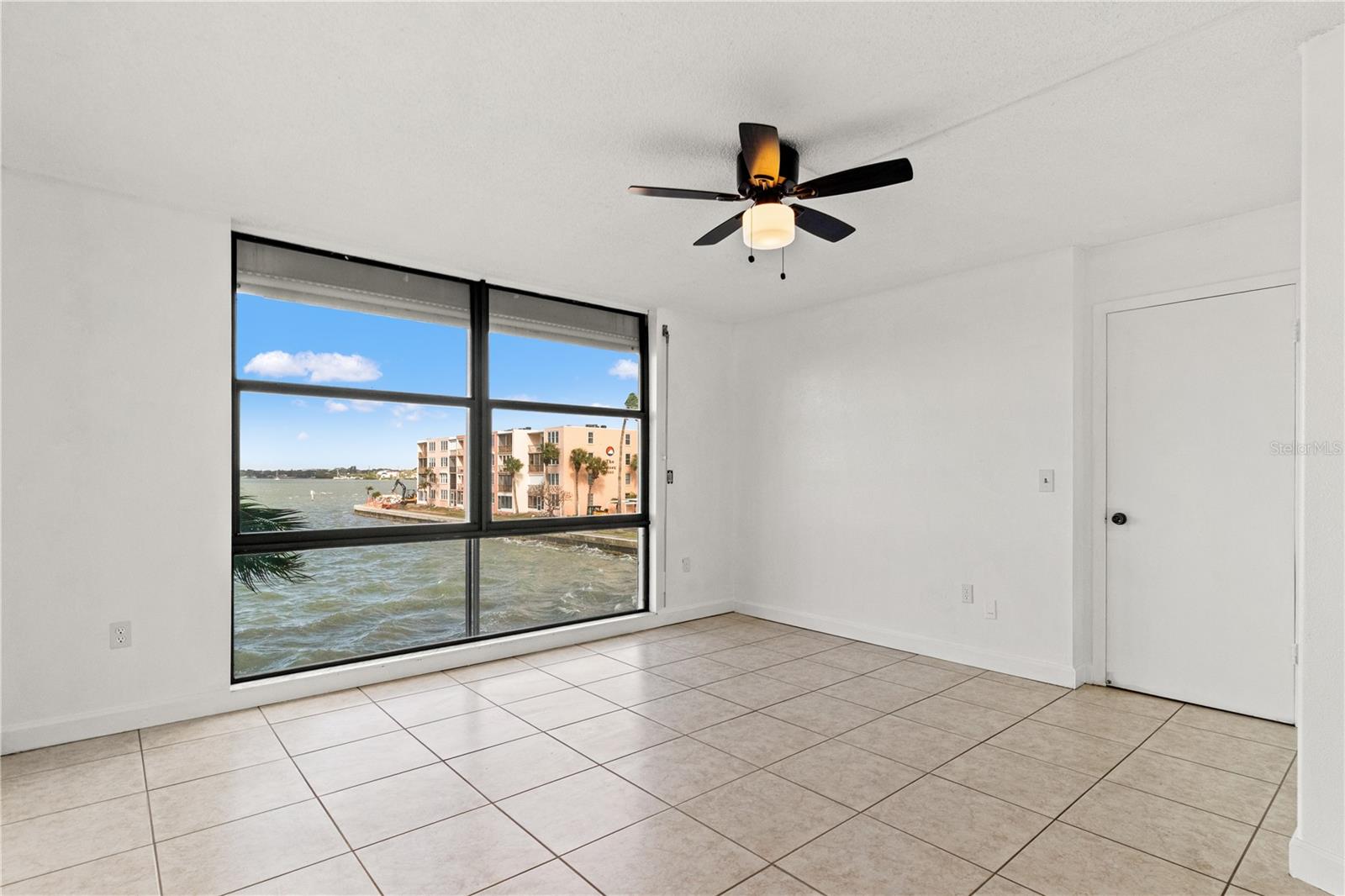 BAY ISLAND GROUP 10 - Residential