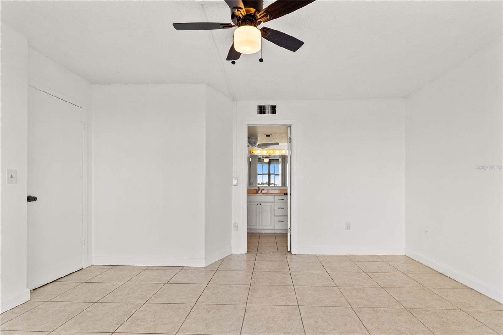 BAY ISLAND GROUP 10 - Residential