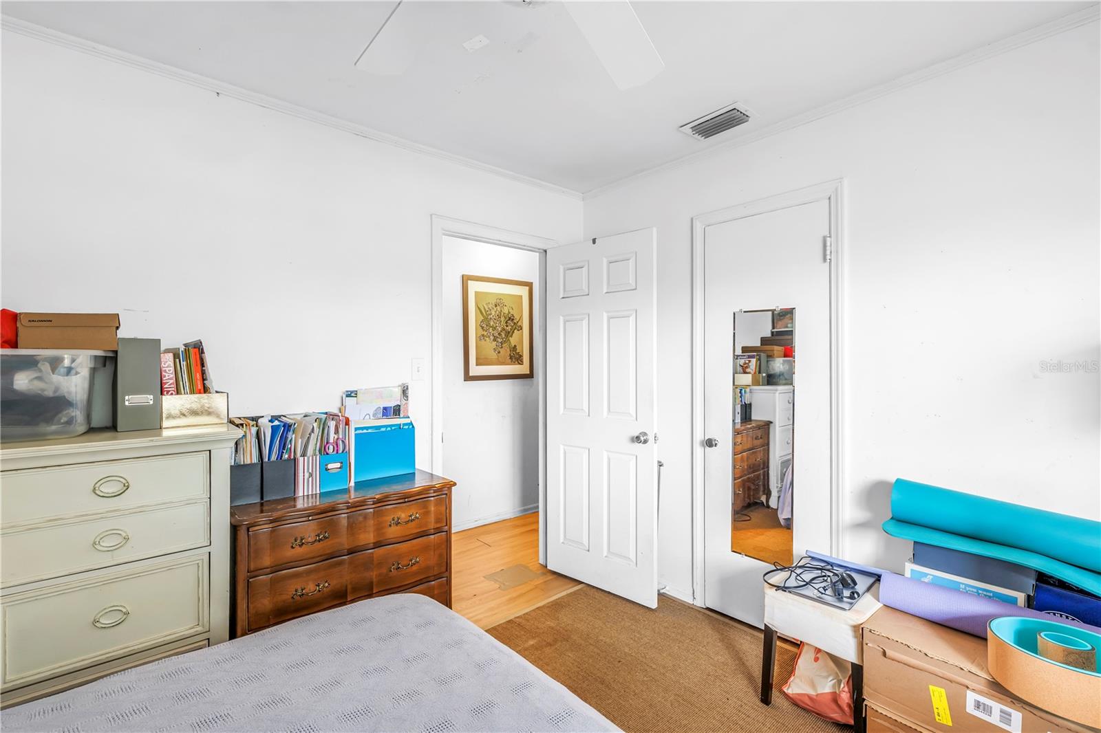 LOMA LINDA PARK - Residential