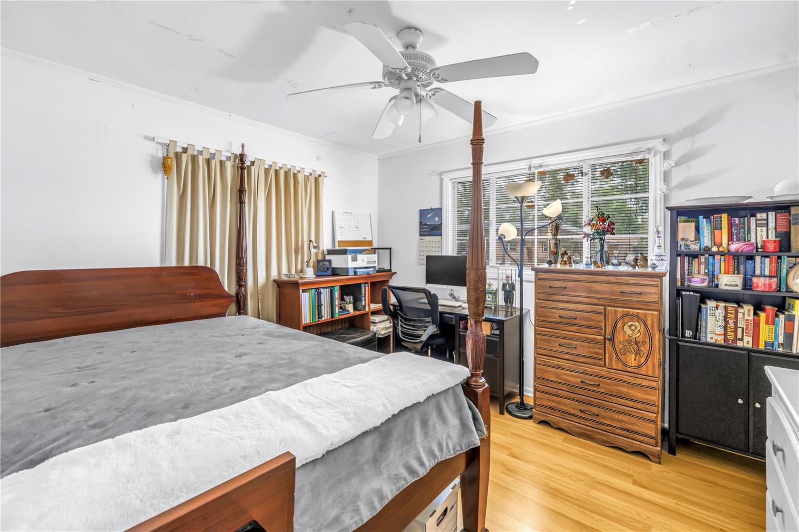 LOMA LINDA PARK - Residential