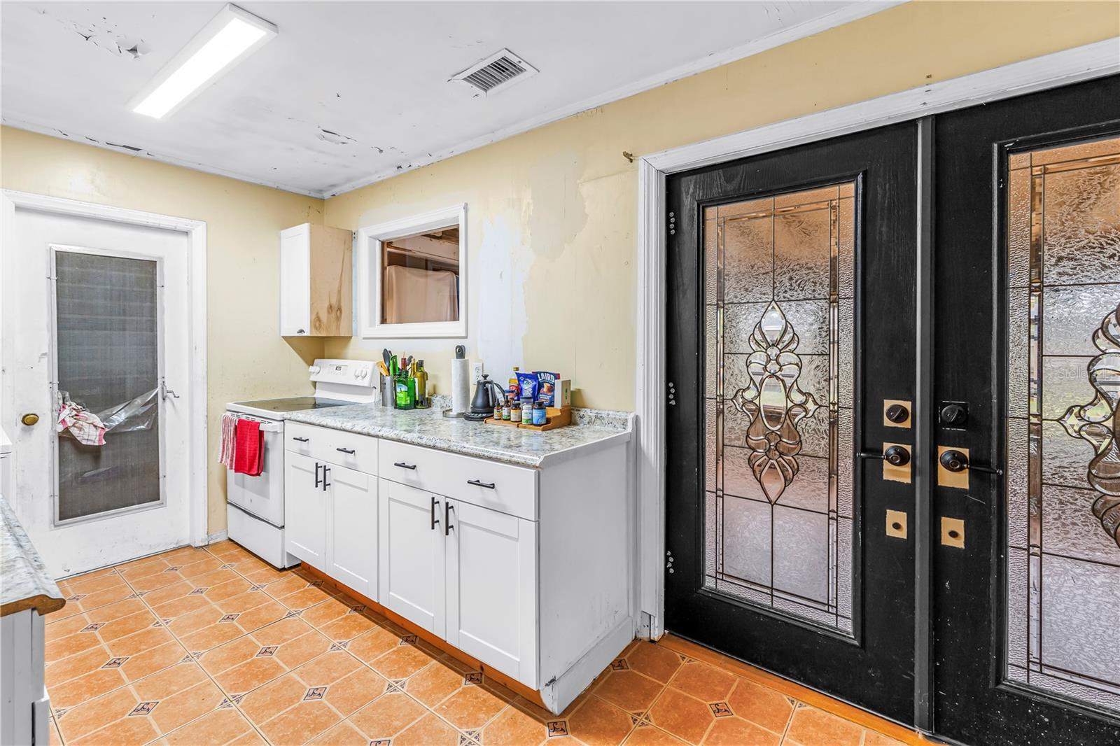 LOMA LINDA PARK - Residential