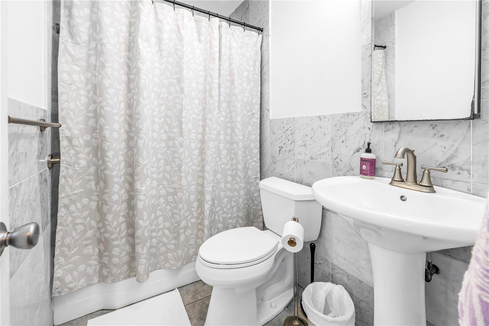 LOMA LINDA PARK - Residential