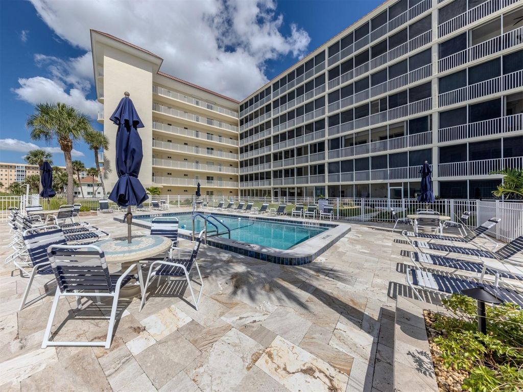 Photo of 1150 Tarpon Center Drive #608 (6-H), Venice, FL 34285 (MLS # N6141017)