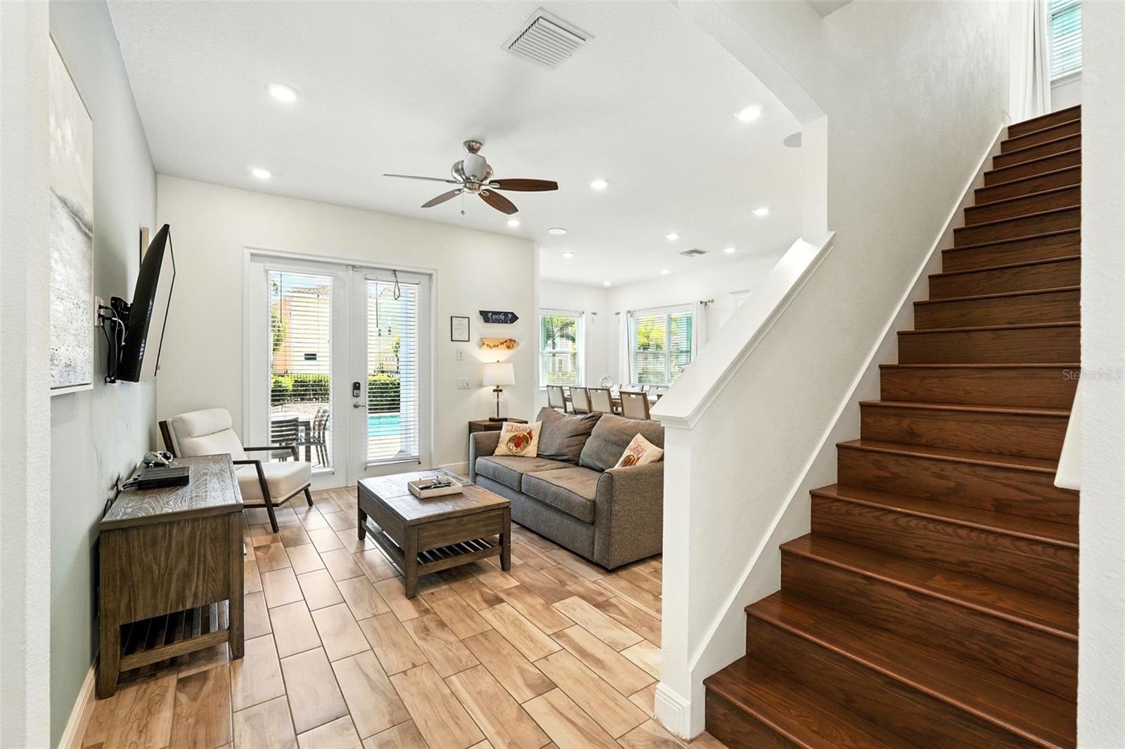 8024 SANDY TOES WAY