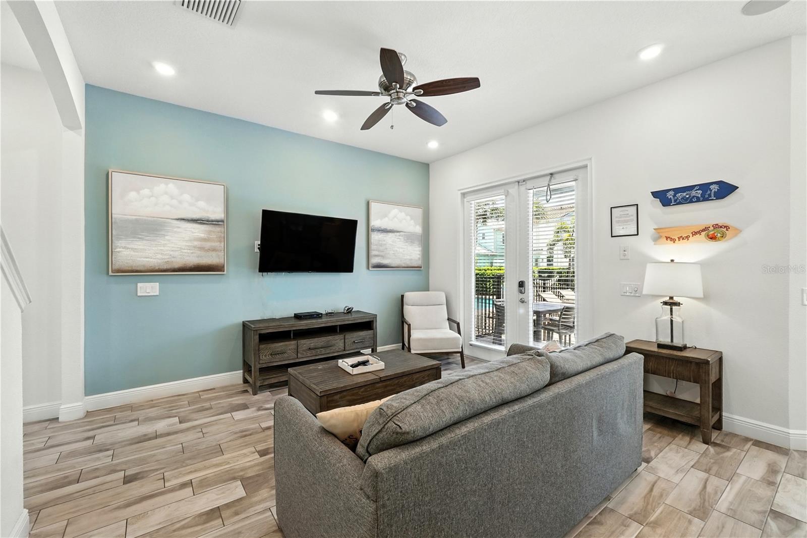 8024 SANDY TOES WAY