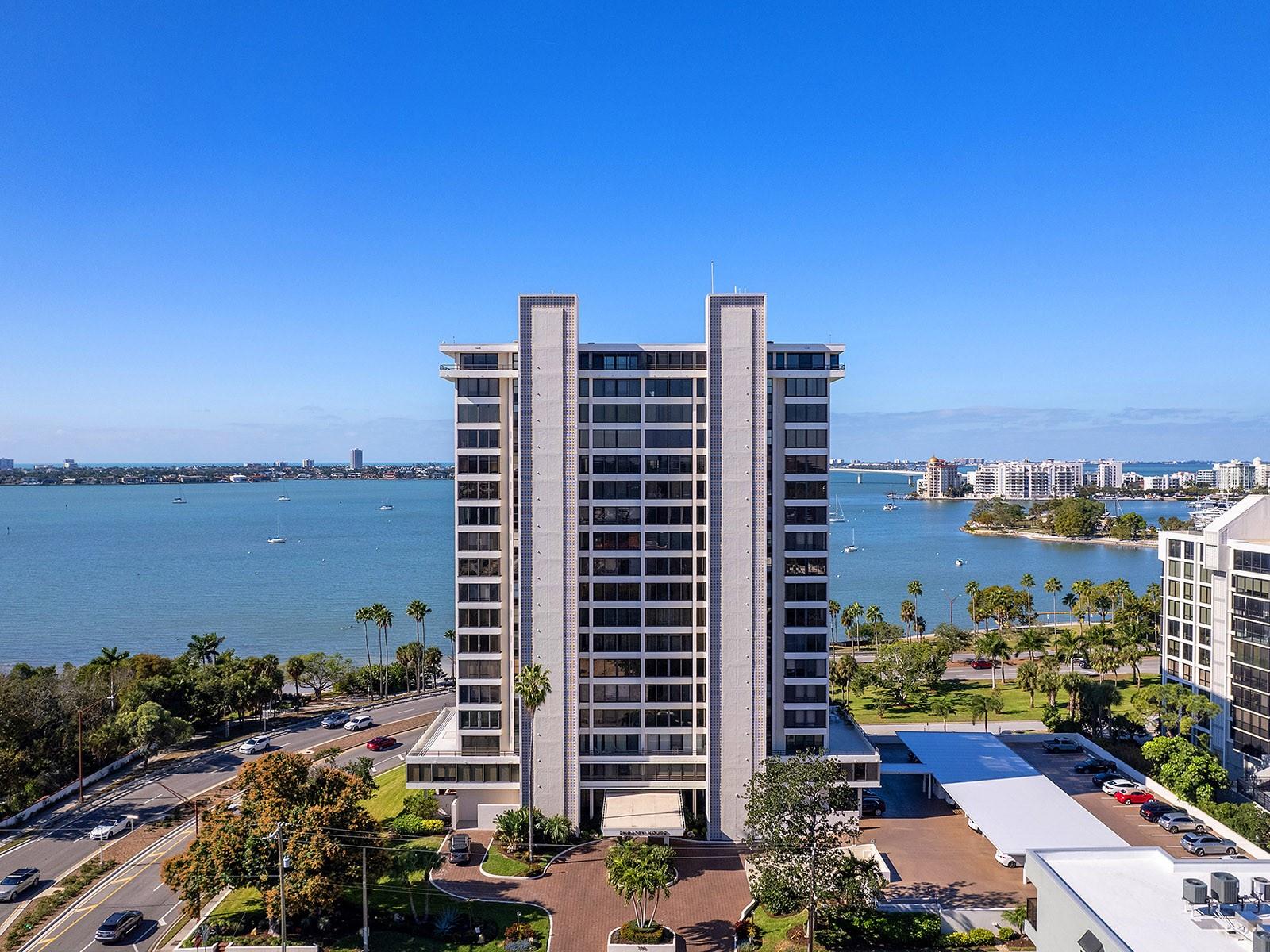 EMBASSY HOUSE - Residential