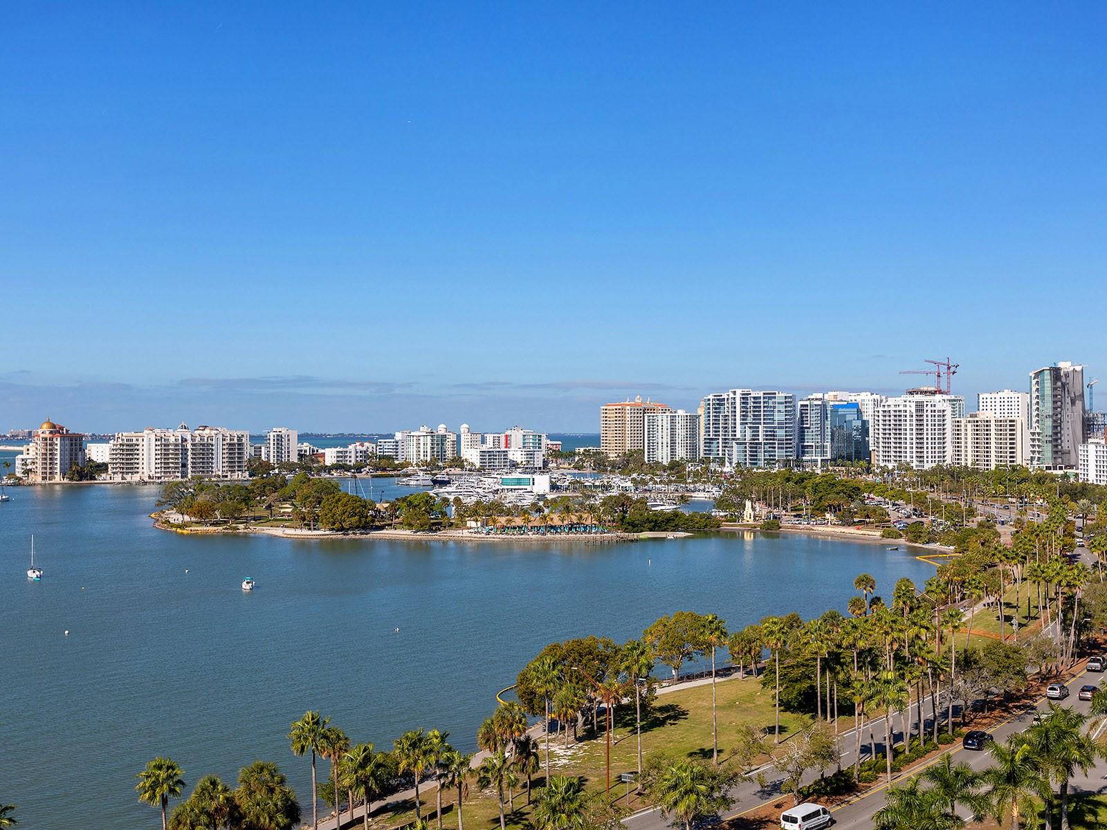 EMBASSY HOUSE - Residential