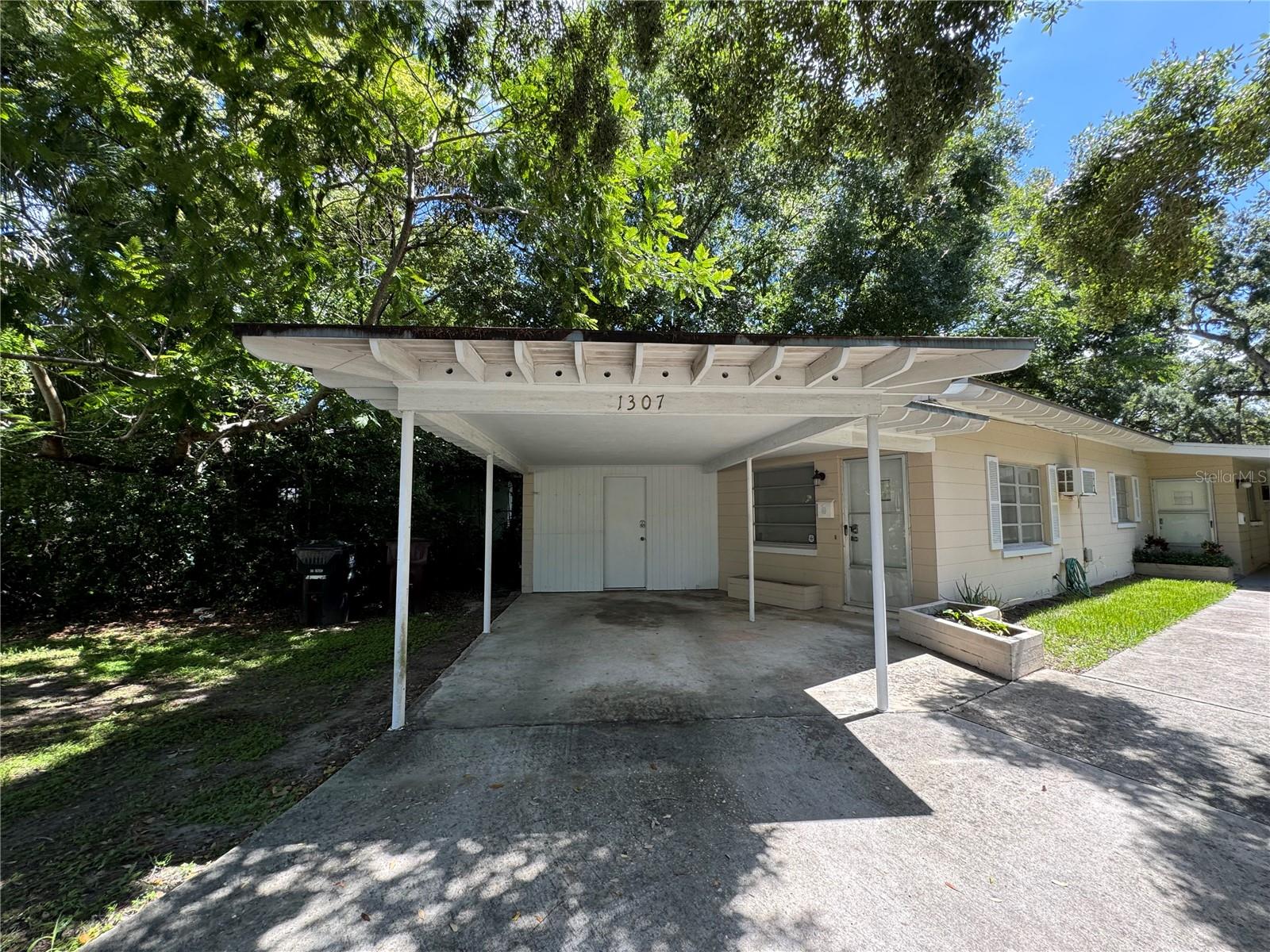 This 2-bedroom, 1-bath front duplex unit is available now! Minutes from Downtown, Advent Health, restaurants, shopping and the SunRail. Unit includes vinyl plank flooring, laundry room with washer and dryer hook-ups, 2-wall AC units and single carport. This is a non-smoking unit; smoking is not permitted on the inside or outside of unit. Unit is approximately 1123 total sq ft and 774 heated sq ft.
All information is deemed reliable, but not guaranteed.
