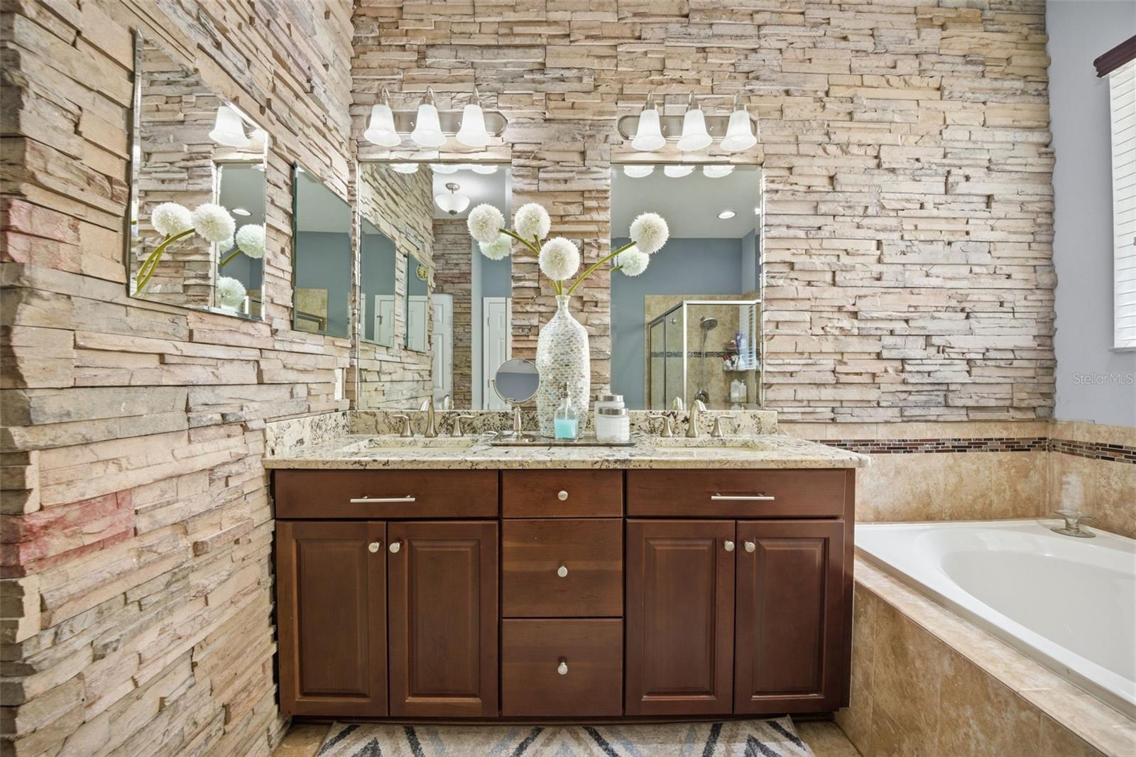 ESTUARY PH 1 & 4 - Residential