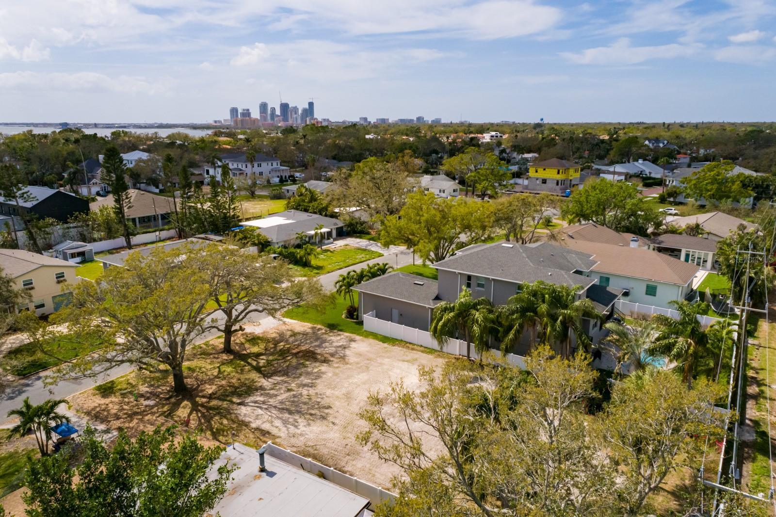 SNELL ISLE BRIGHTBAY - Land