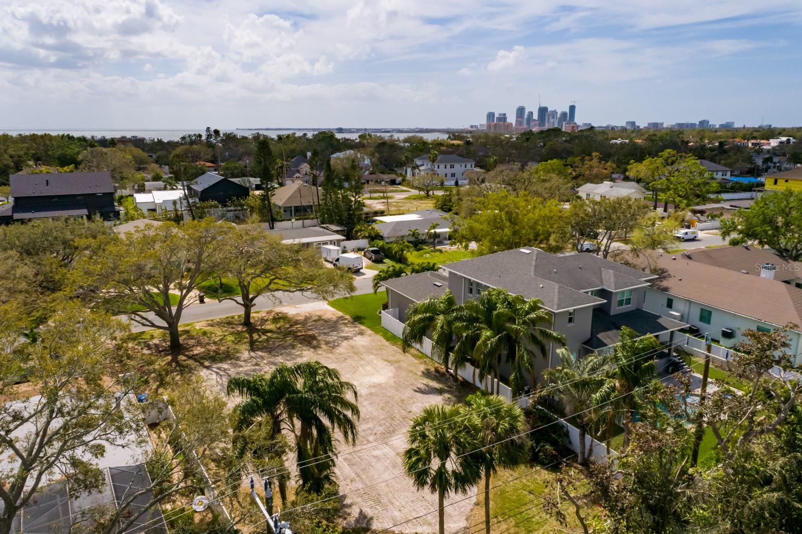 SNELL ISLE BRIGHTBAY - Land
