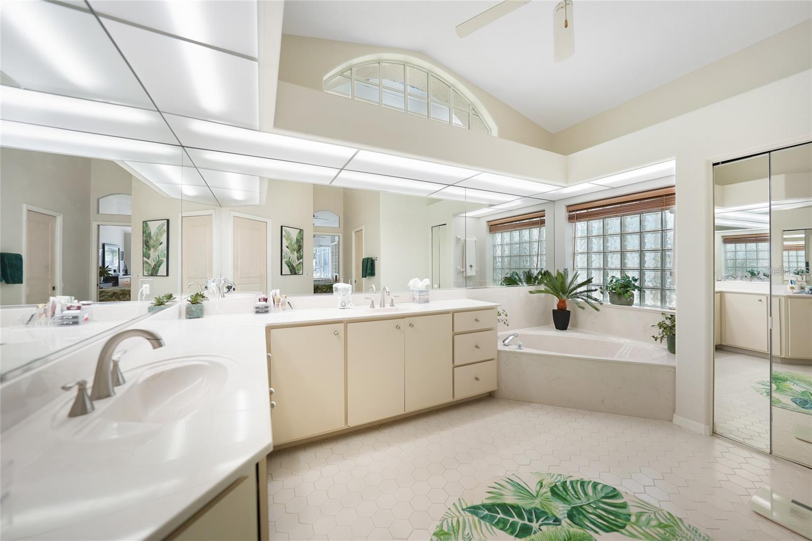 PUNTA GORDA ISLES SEC 11 - Residential
