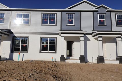 374 LADY PALM STREET APOPKA FL 32703