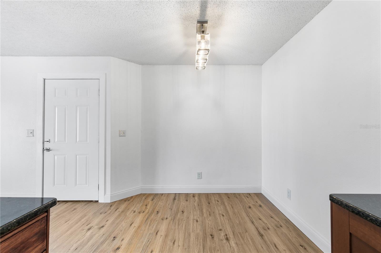 2060 CASCADES BOULEVARD 202