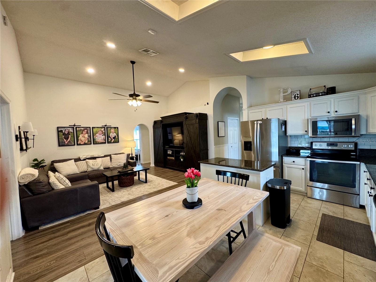 1659 CANTON LANE