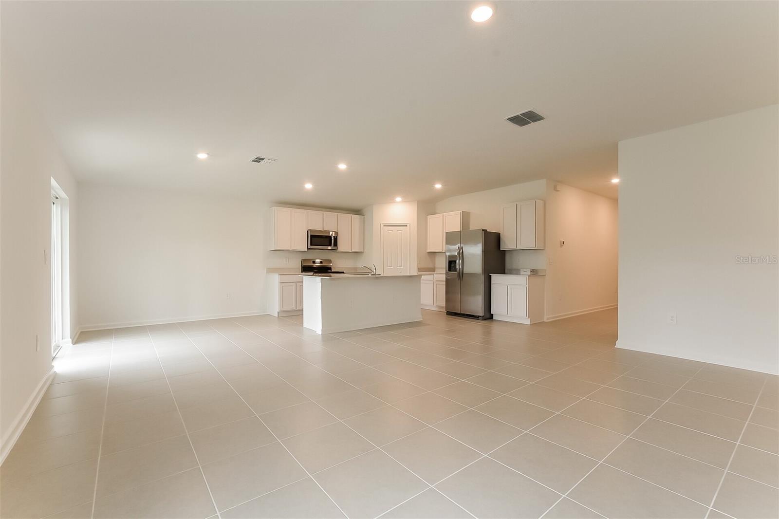 OAK HAMMOCK RESERVE - Residential Lease