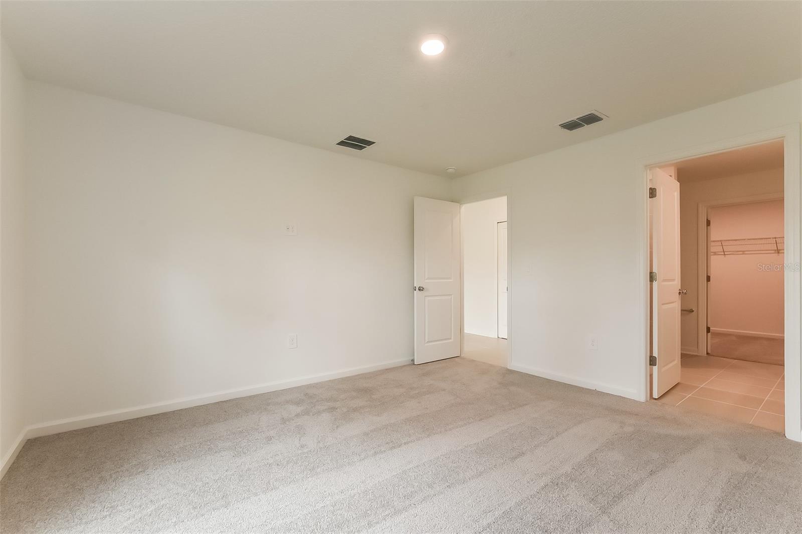 OAK HAMMOCK RESERVE - Residential Lease