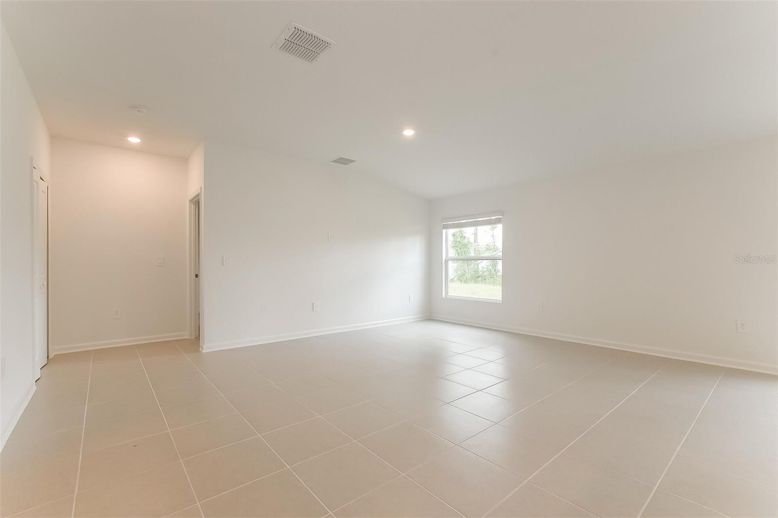 OAK HAMMOCK RESERVE - Residential Lease