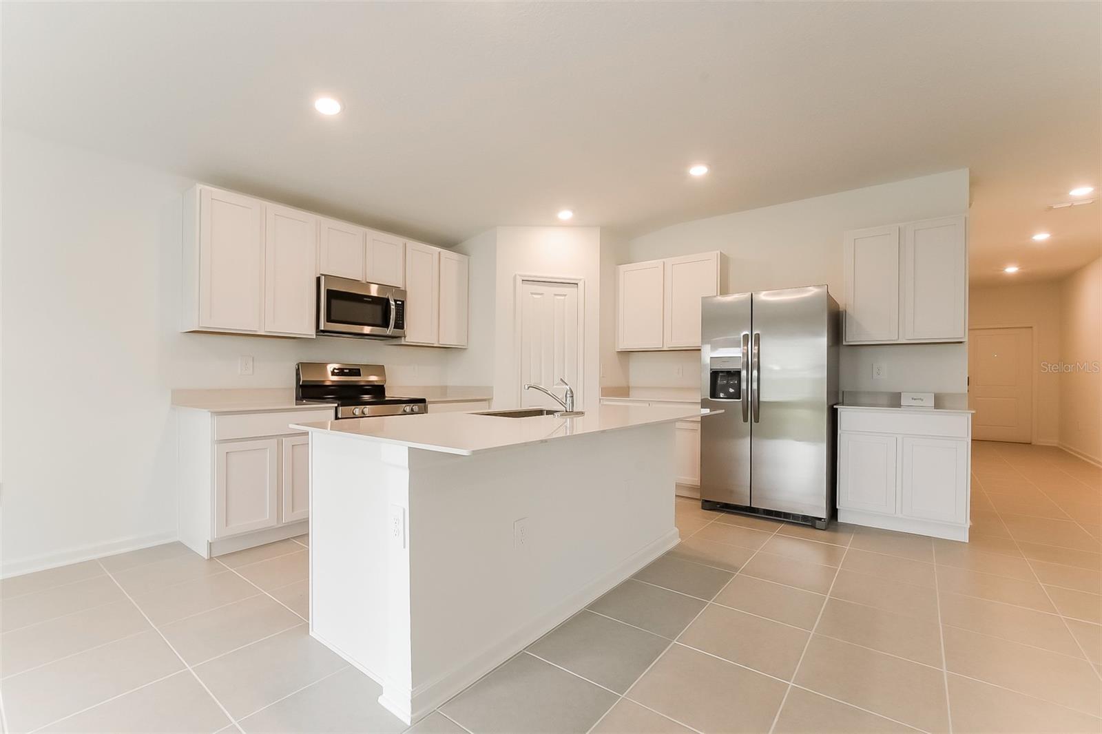 OAK HAMMOCK RESERVE - Residential Lease