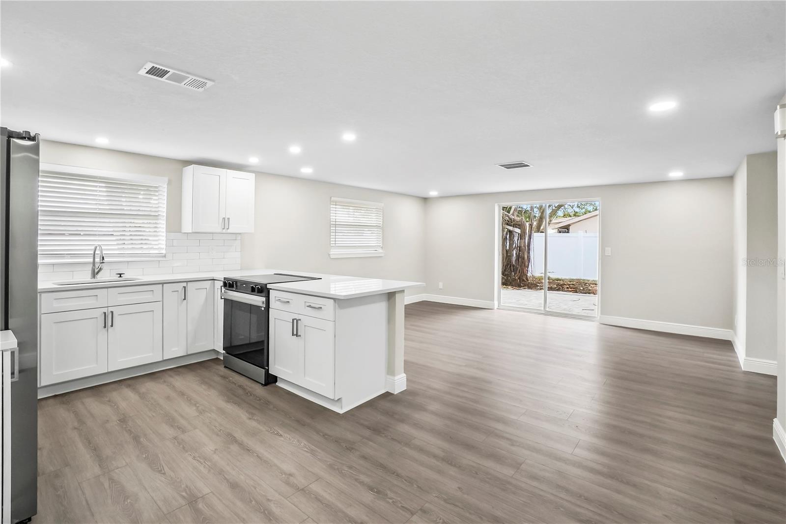 APOLLO BEACH UNIT TWO - Residential