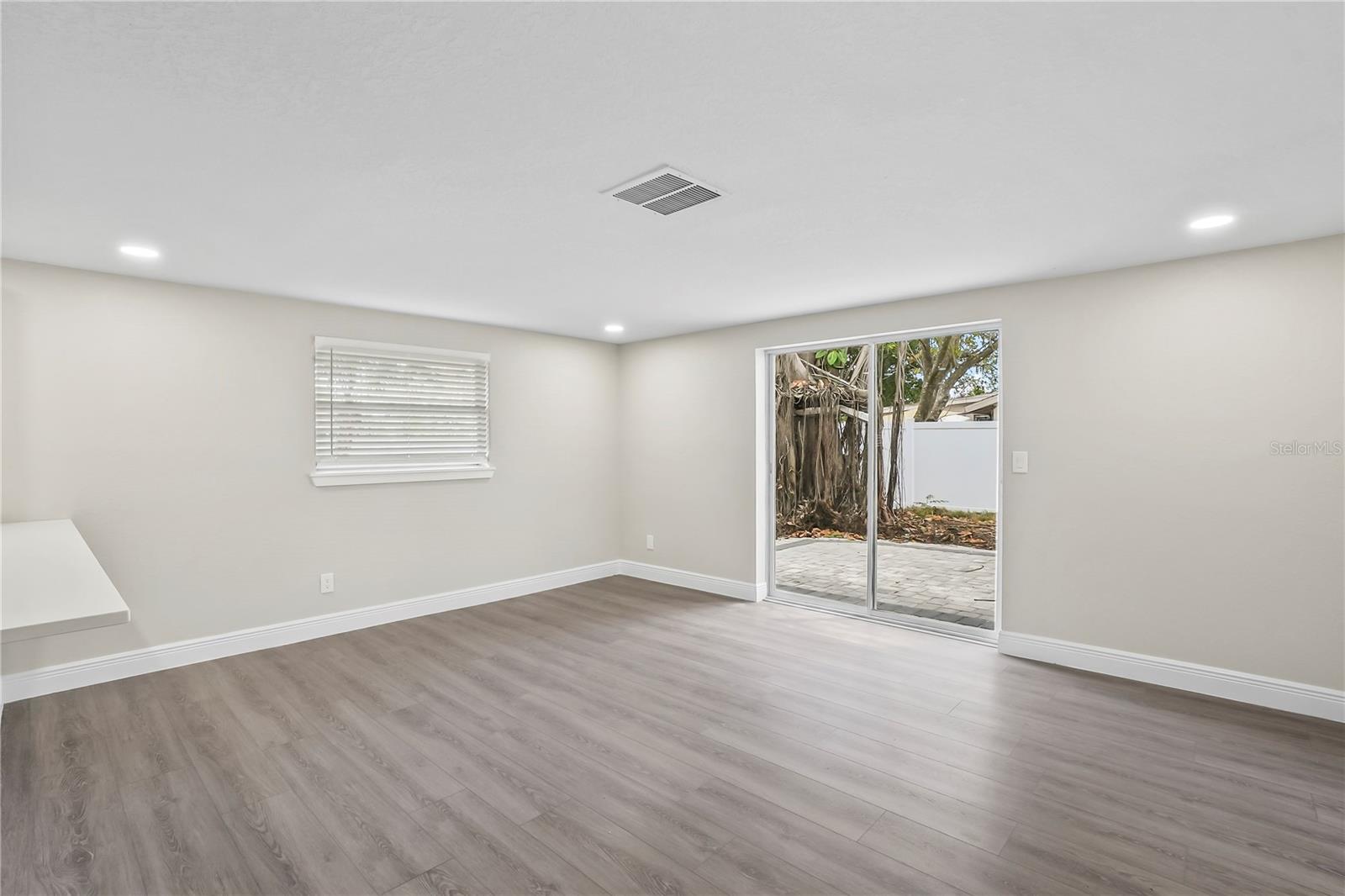 APOLLO BEACH UNIT TWO - Residential