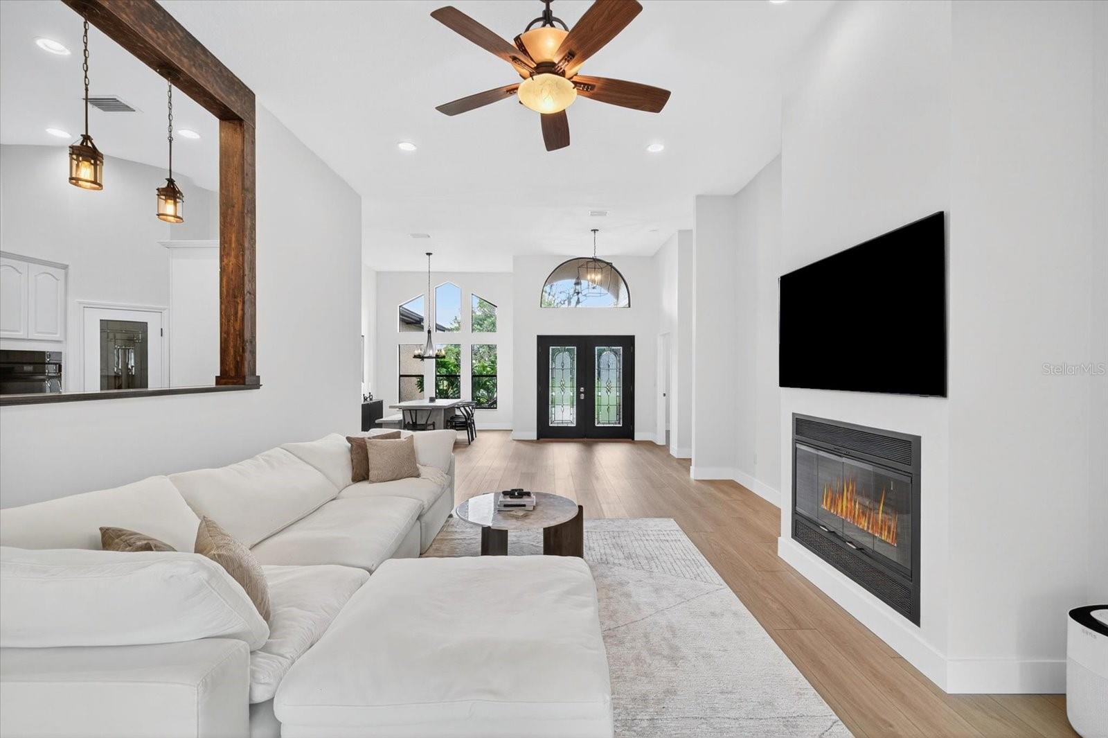 SILVER LAKES - Residential