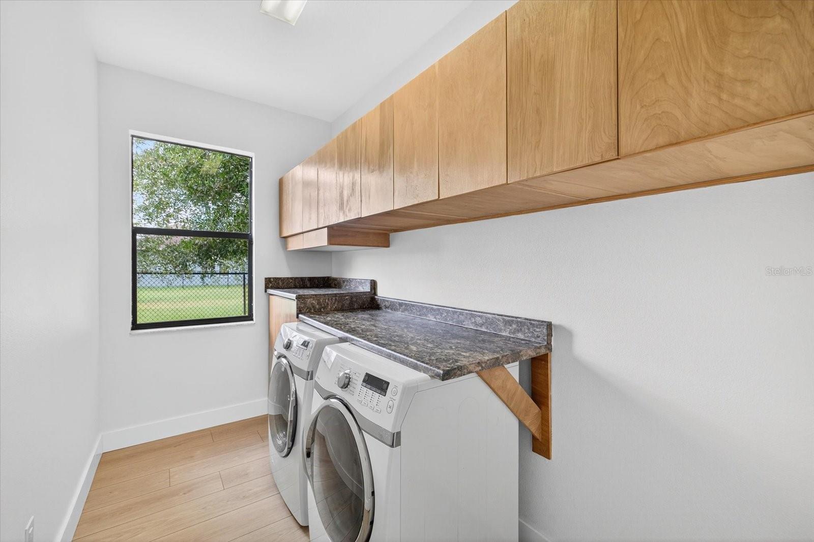 SILVER LAKES - Residential