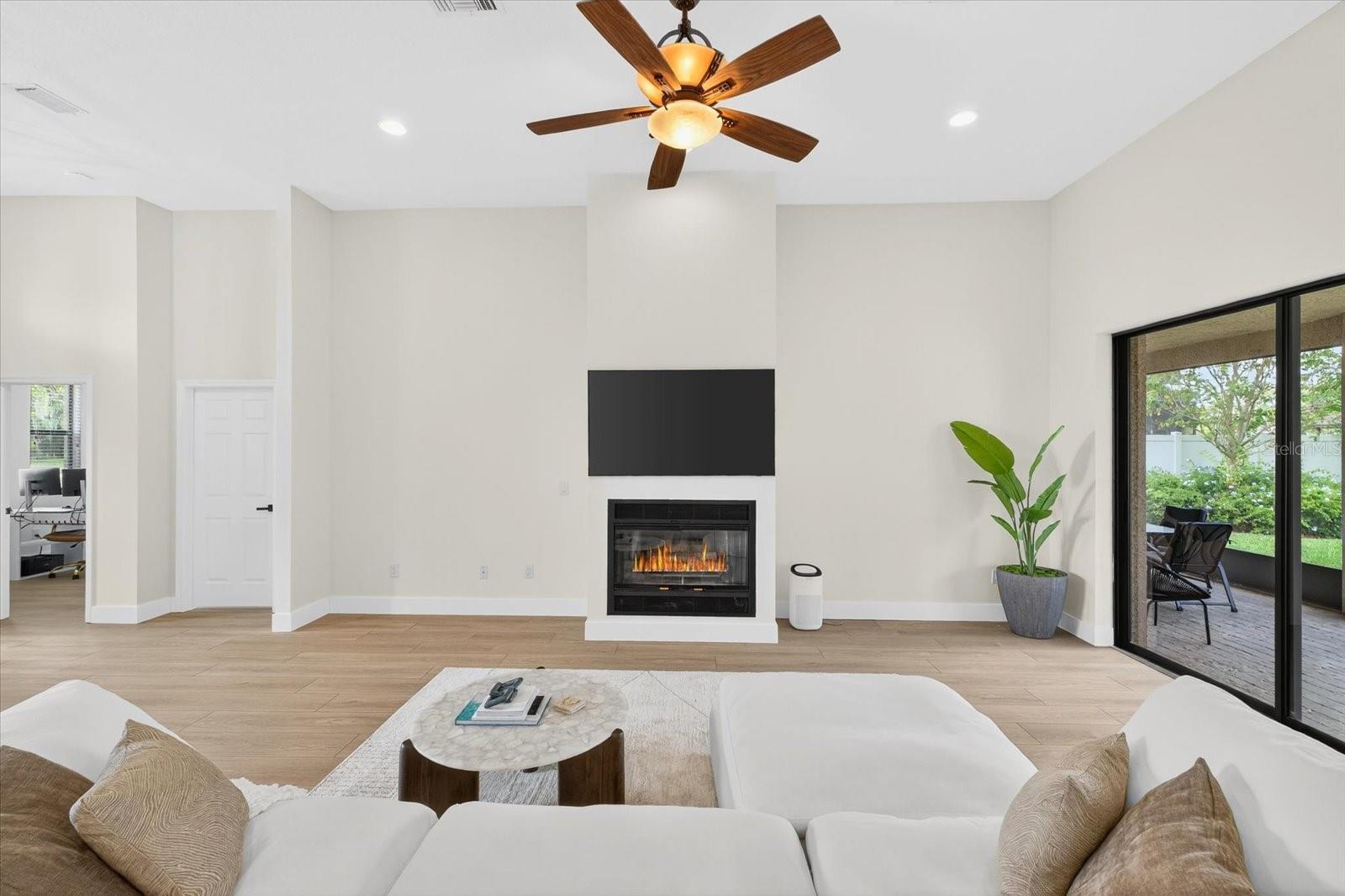SILVER LAKES - Residential